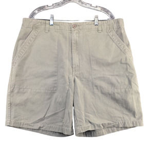 Eddie Bauer Men's Chino Shorts Green Size 40 100% Cotton Slash Pockets
